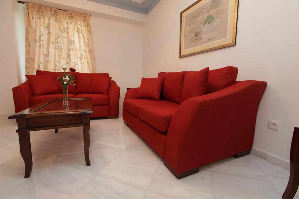 Avgerinos Hotel Kampochora  Zimmer foto