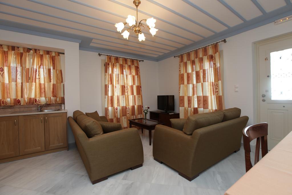 Avgerinos Hotel Kampochora  Zimmer foto